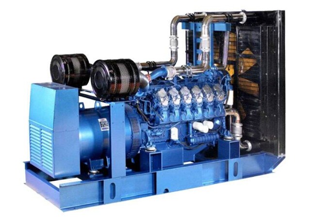 临沂康明斯30kw小型柴油二手发电机组